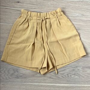 Women's Aritzia Shorts